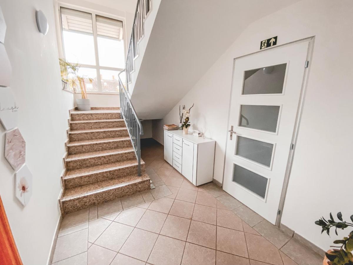 Villa Tara Buek Eksteriør bilde