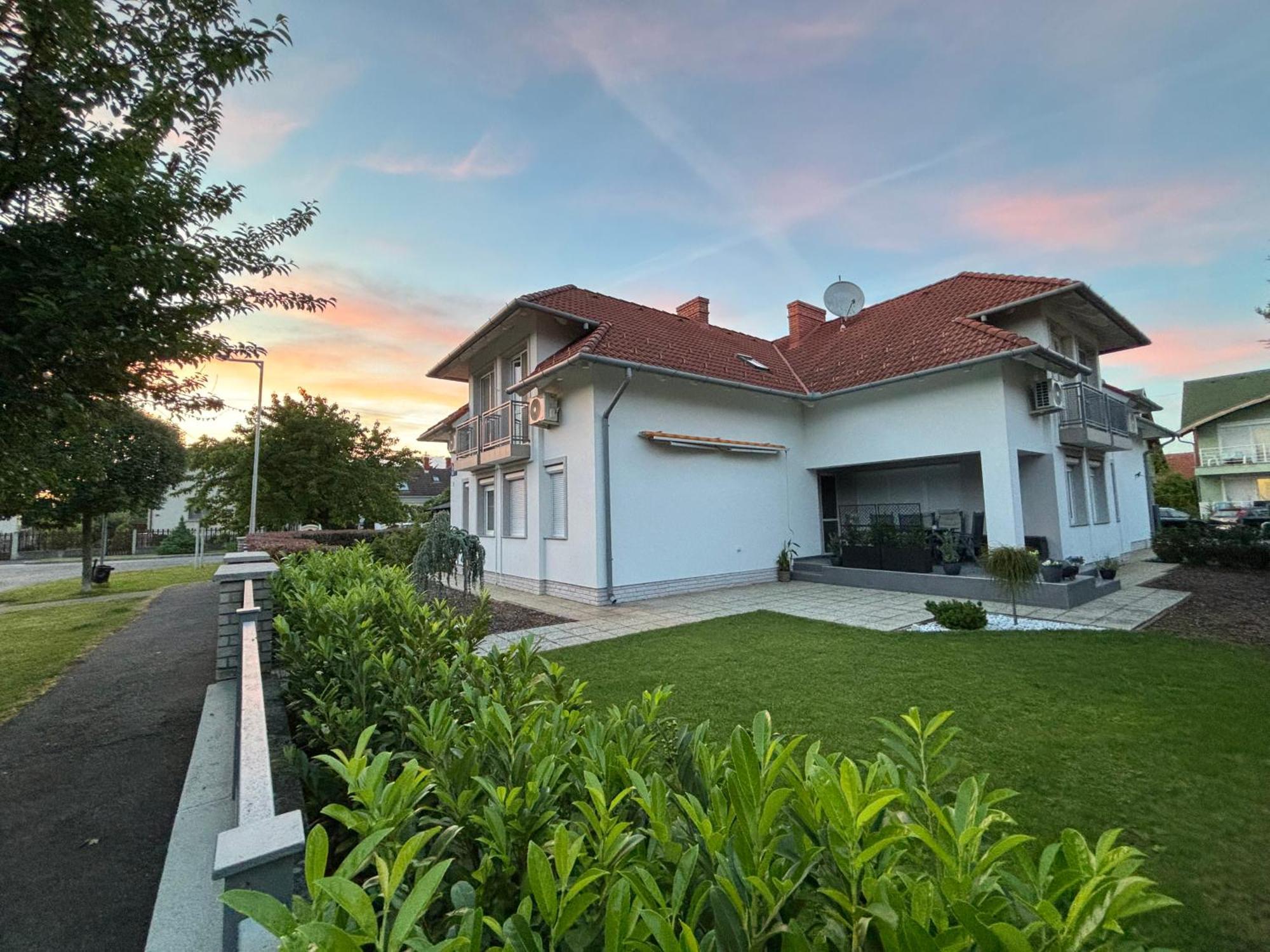 Villa Tara Buek Eksteriør bilde